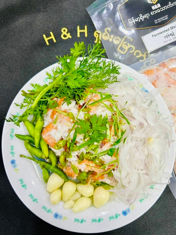 H&H ပုဇွန်ချဉ်